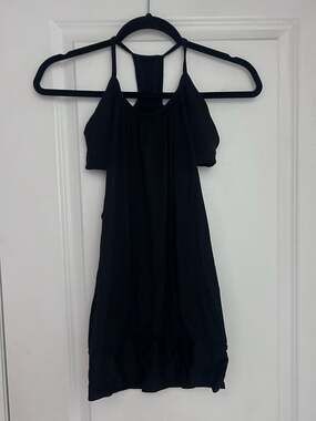 Lululemon Black No Limits Tank Top with Built-In Sports Bra Size 4
